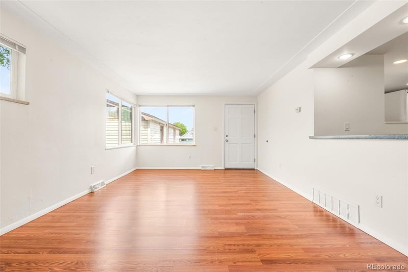 1057 S Osceola St, Denver, CO 80219