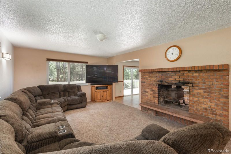 33589 Robin Ct, Elizabeth, CO 80107