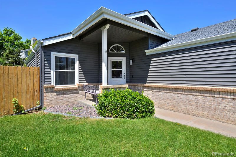 690 W Jamison Cir, Littleton, CO 80120