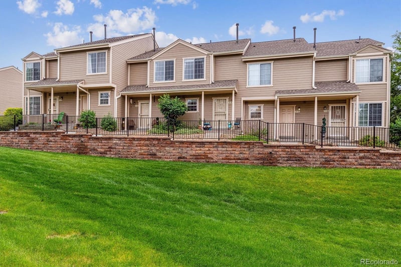1818 S Quebec Way #4, Denver, CO 80231