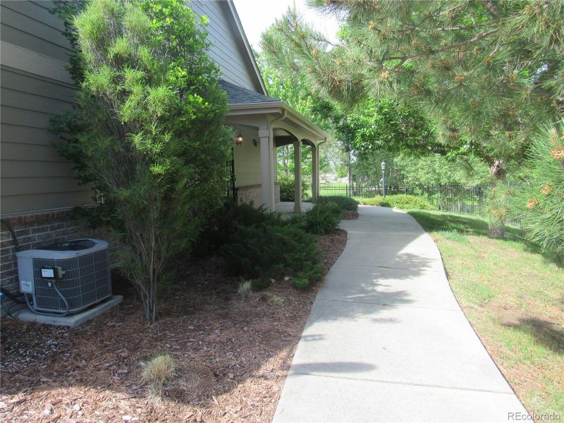 555 Alton Way #E, Denver, CO 80230