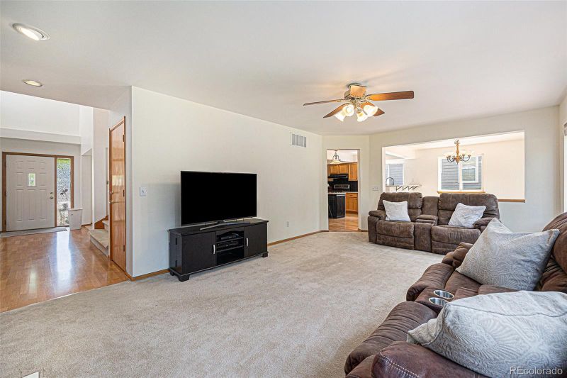 9346 Lark Sparrow Dr, Highlands Ranch, CO 80126