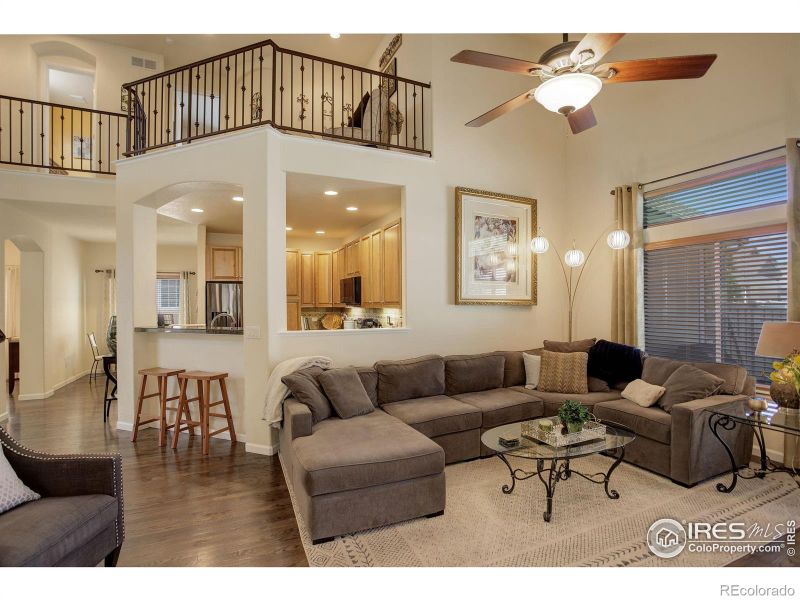 1613 Golden Bear Dr, Longmont, CO 80504