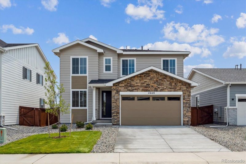 4668 Short Horn Dr, Johnstown, CO 80534