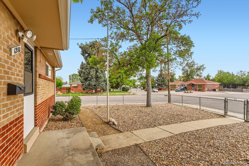 6930 Warren Dr, Denver, CO 80221