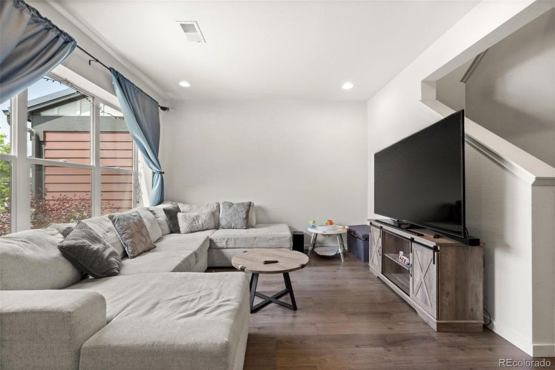 5744 Alton St, Denver, CO 80238