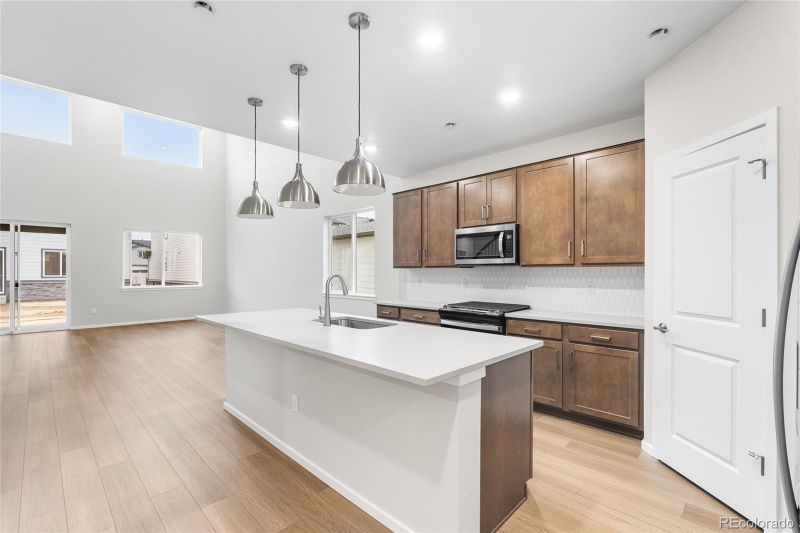 2165 S Ider Way, Aurora, CO 80018