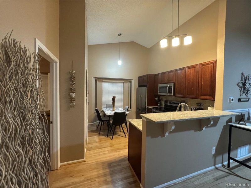 6887 S Dover Way, Littleton, CO 80128