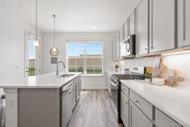 2140 Santini Trl #F, Littleton, CO 80129