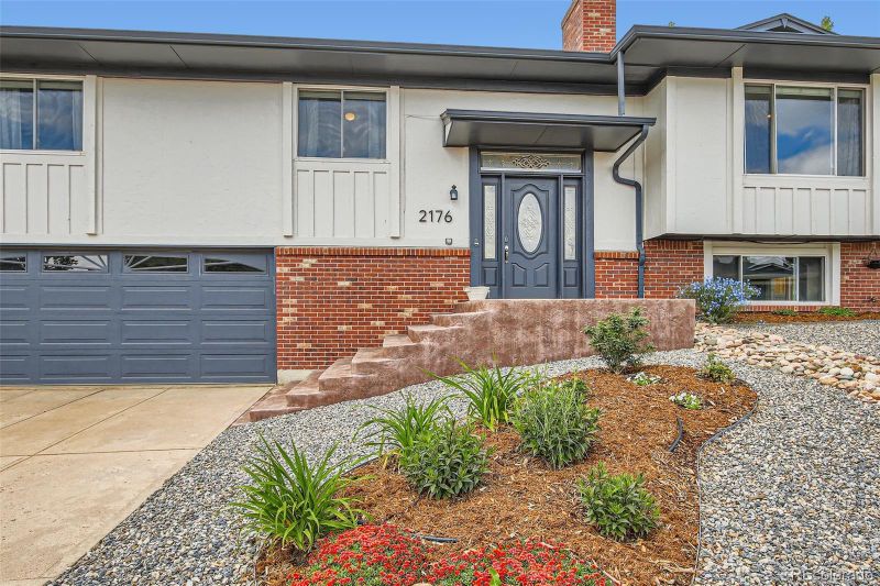 2176 S Welch Cir, Lakewood, CO 80228