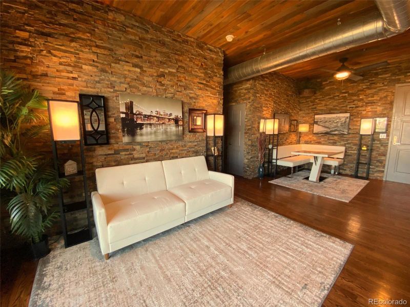 10111 Inverness Main St #223, Englewood, CO 80112