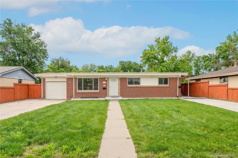 3216 Revere St, Aurora, CO 80011