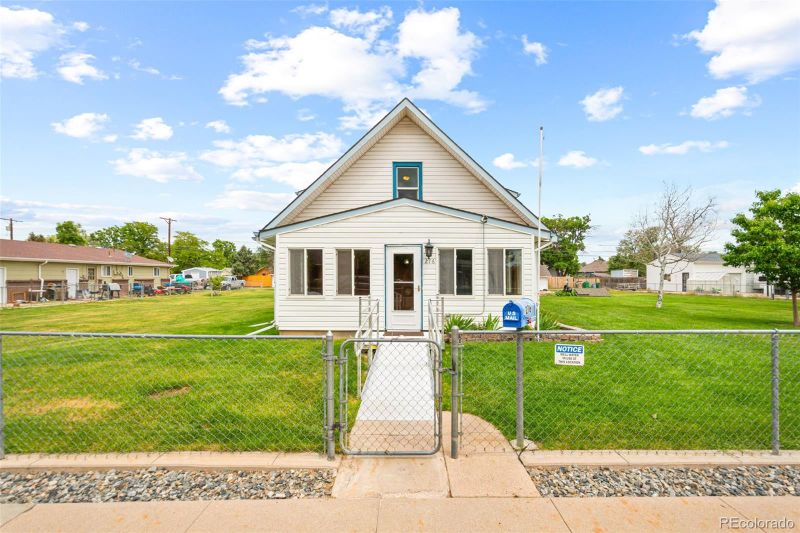 276 N 5th Ave, Brighton, CO 80601