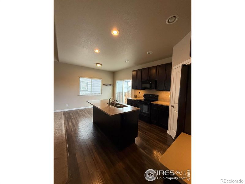 706 S Prairie Dr, Milliken, CO 80543