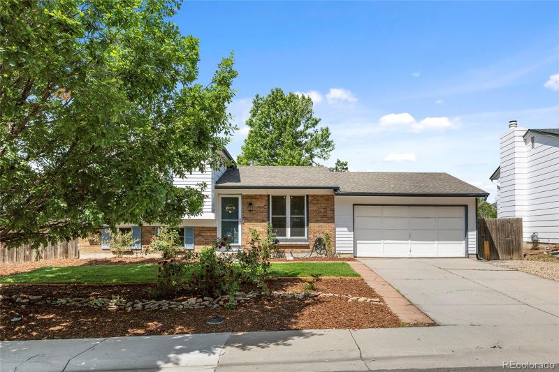 1153 S Biscay St, Aurora, CO 80017