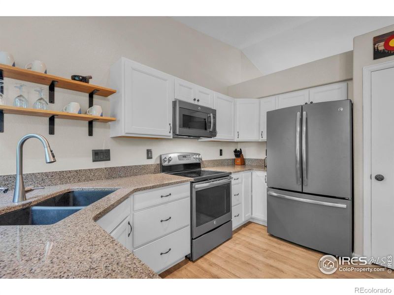 1309 Red Mountain Dr, Longmont, CO 80504