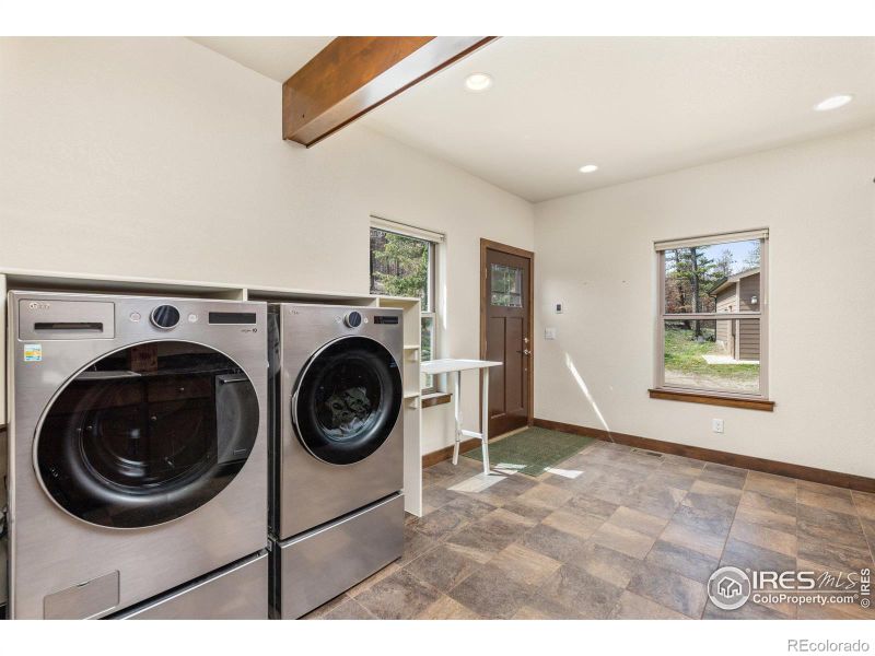 981 Cedar Creek Rd, Drake, CO 80515