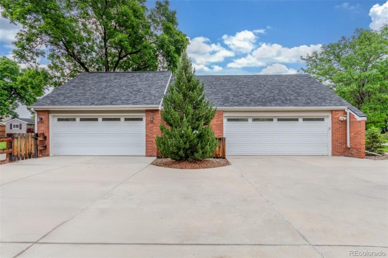 3 Glenview Dr, Littleton, CO 80123