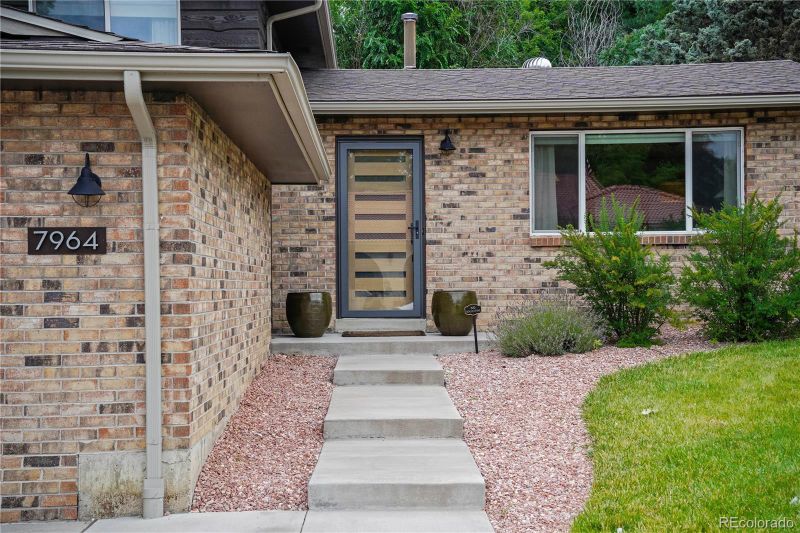 7964 Flower St, Arvada, CO 80005