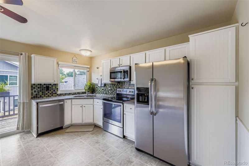 745 Stowe St, Highlands Ranch, CO 80126