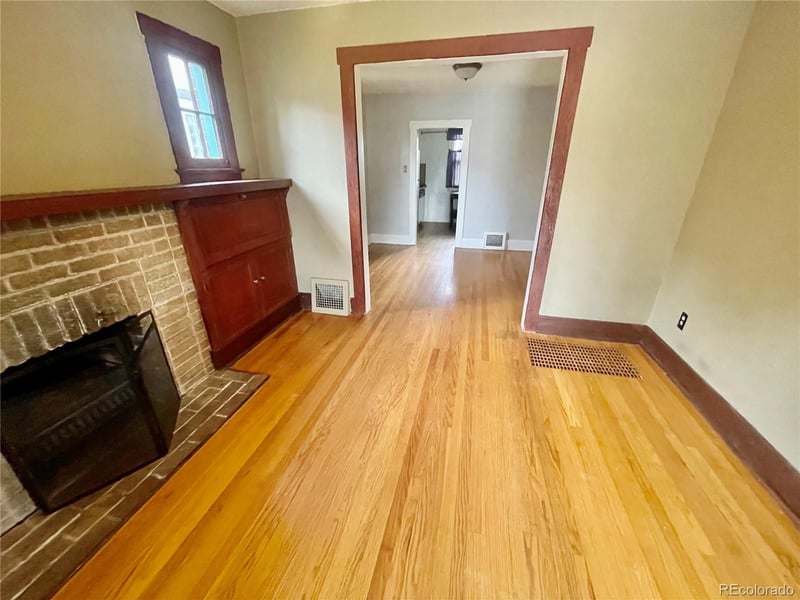 1881 S Lincoln St, Denver, CO 80210