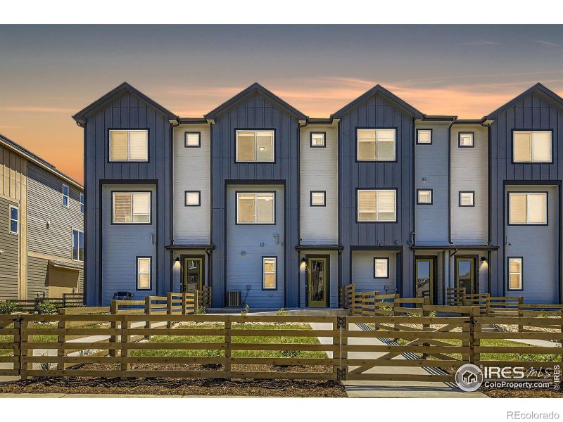 757 Silver Maple Ln, Fort Collins, CO 80524