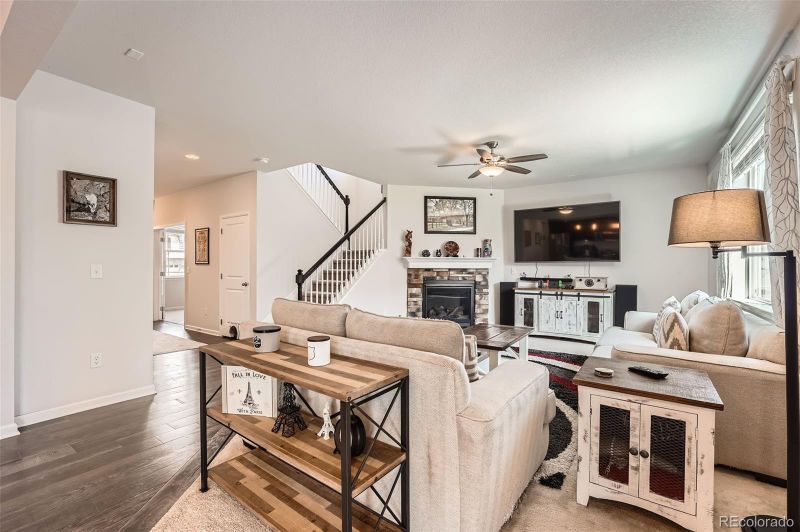 25128 E Maple Ave, Aurora, CO 80018