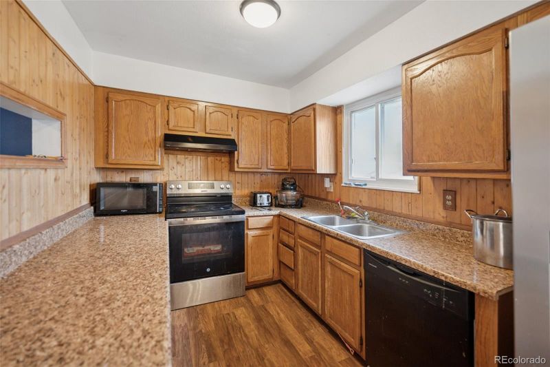 6545 Brook Forest Dr, Colorado Springs, CO 80911
