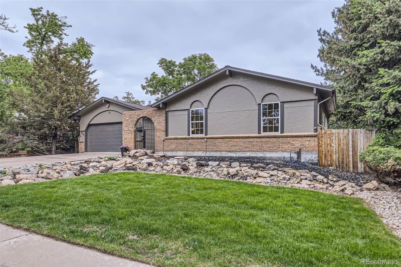 1010 Ash St, Broomfield, CO 80020