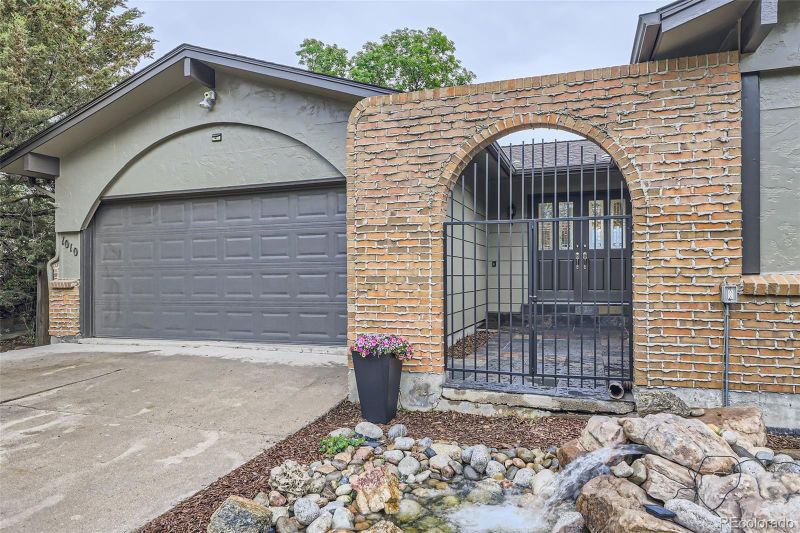 1010 Ash St, Broomfield, CO 80020
