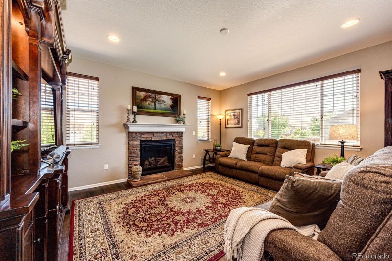 30 S Ider Way, Aurora, CO 80018