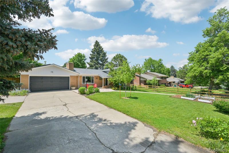 721 Park Ln, Lakewood, CO 80214