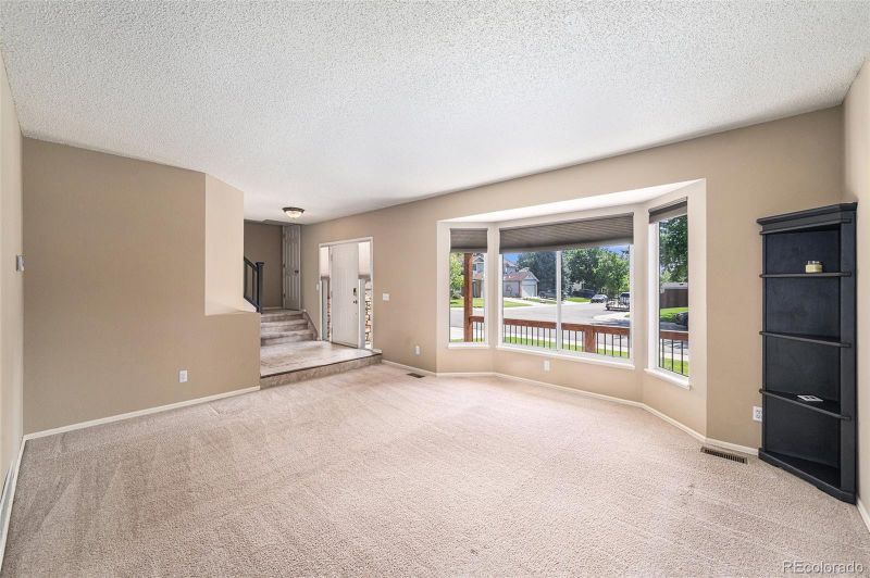 5573 S Taft St, Littleton, CO 80127