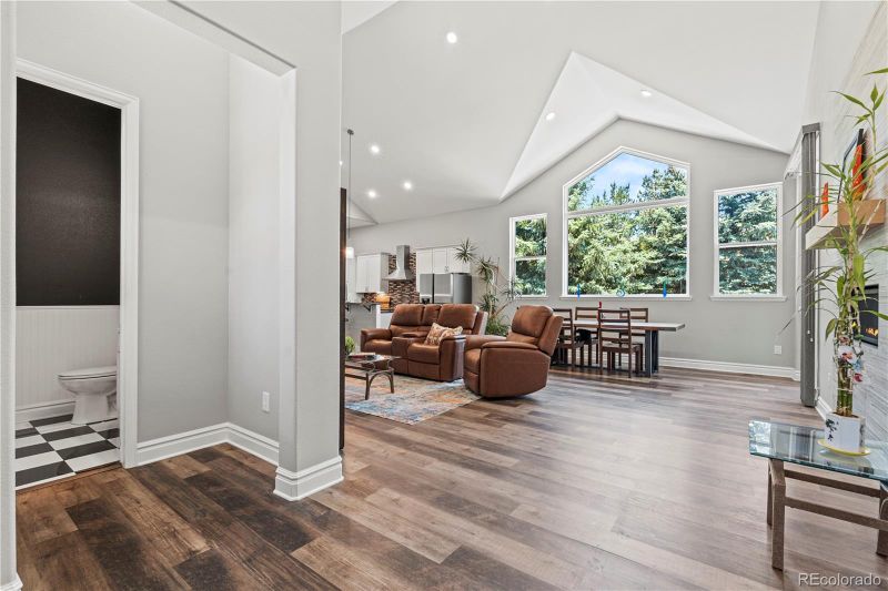 6532 S Tempe St, Aurora, CO 80016