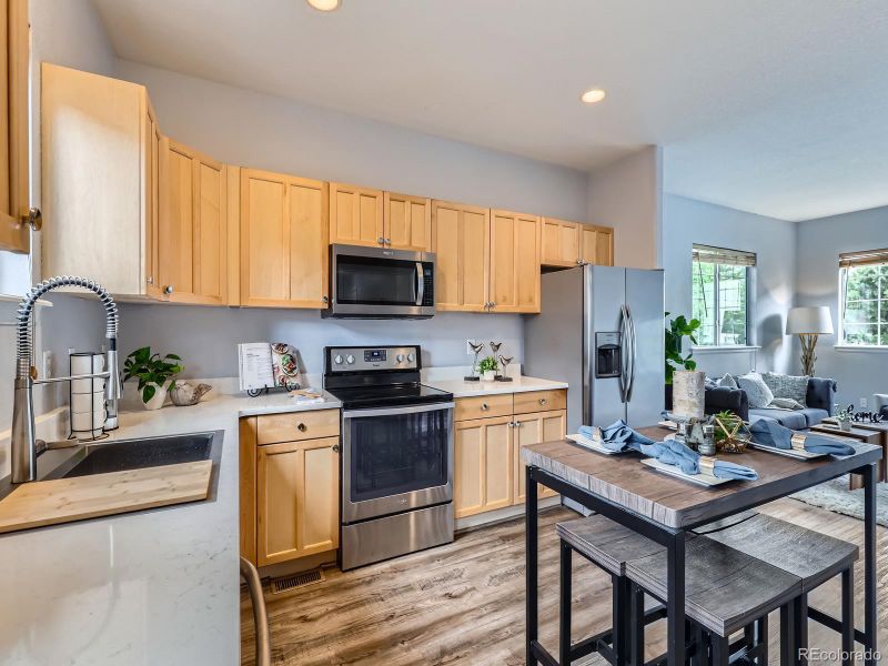 6065 Wadsworth Blvd #A, Arvada, CO 80003