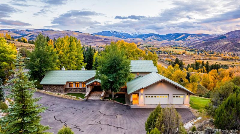 983 Beard Creek Rd, Edwards, CO 81632