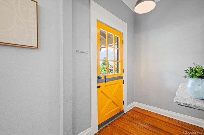 3320 N Columbine St, Denver, CO 80205