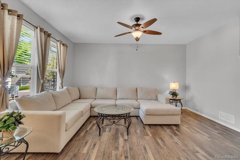 9758 Laredo St #35B, Commerce City, CO 80022