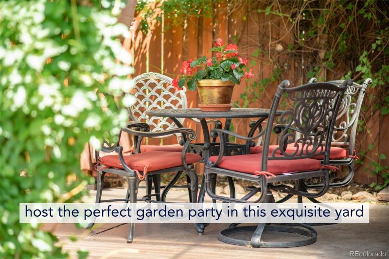 5044 W Moncrieff Pl, Denver, CO 80212
