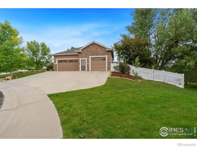1926 Crested Butte Ct, Loveland, CO 80538