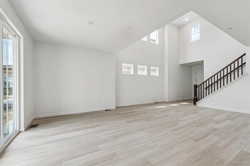 9276 Telluride Ct, Commerce City, CO 80022