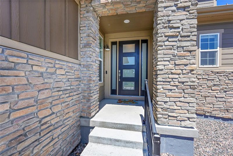 6639 S Vandriver Way, Aurora, CO 80016