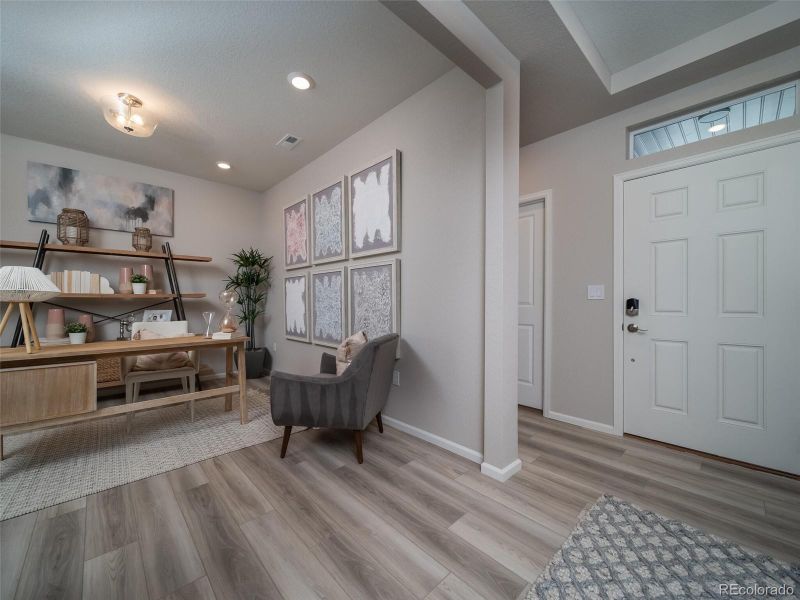 21885 E 51st Dr, Aurora, CO 80019