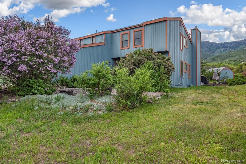 112 W Sunlight Ct, Glenwood Springs, CO 81601