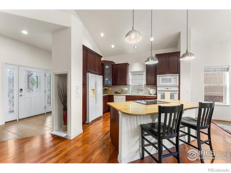 2324 Steppe Dr, Longmont, CO 80504