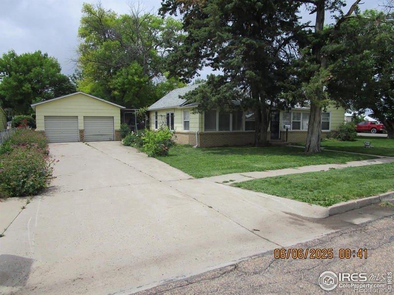 585 11th St, Burlington, CO 80807