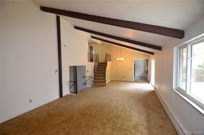 8450 Mason Cir, Westminster, CO 80031