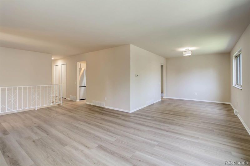 633 S Galena St, Denver, CO 80247
