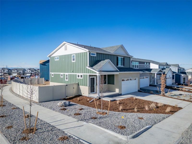 3869 N Shawnee St, Aurora, CO 80019
