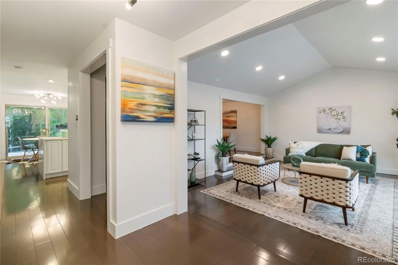 6581 E Heritage Pl, Englewood, CO 80111